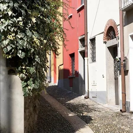 Feriehus Casa Vecchia Suna Verbania