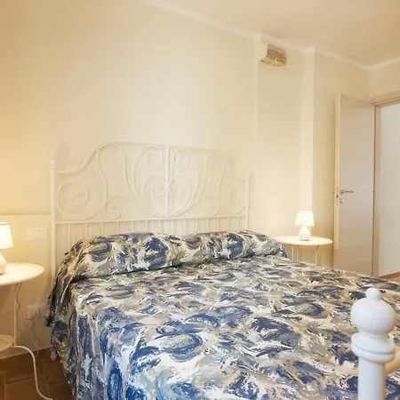 Feriehus Casa Vecchia Suna *